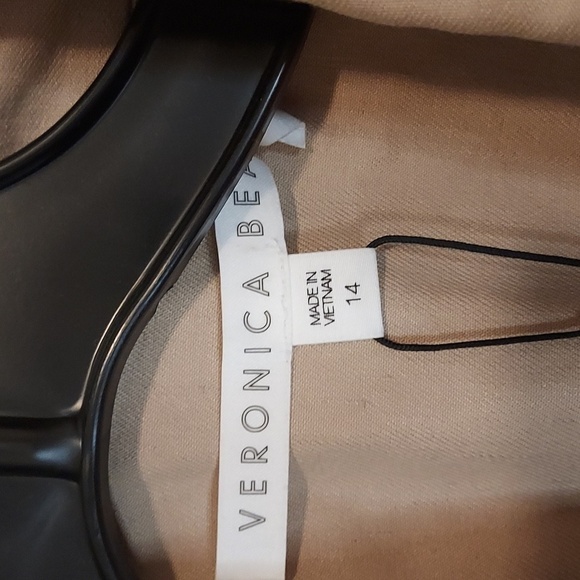 Veronica Beard Anouka Linen Blend Vest - Picture 5 of 12